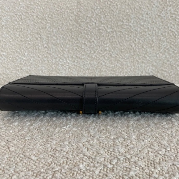 Authentic Saint Laurent Black Cassandre Clutch - Picture 11 of 15